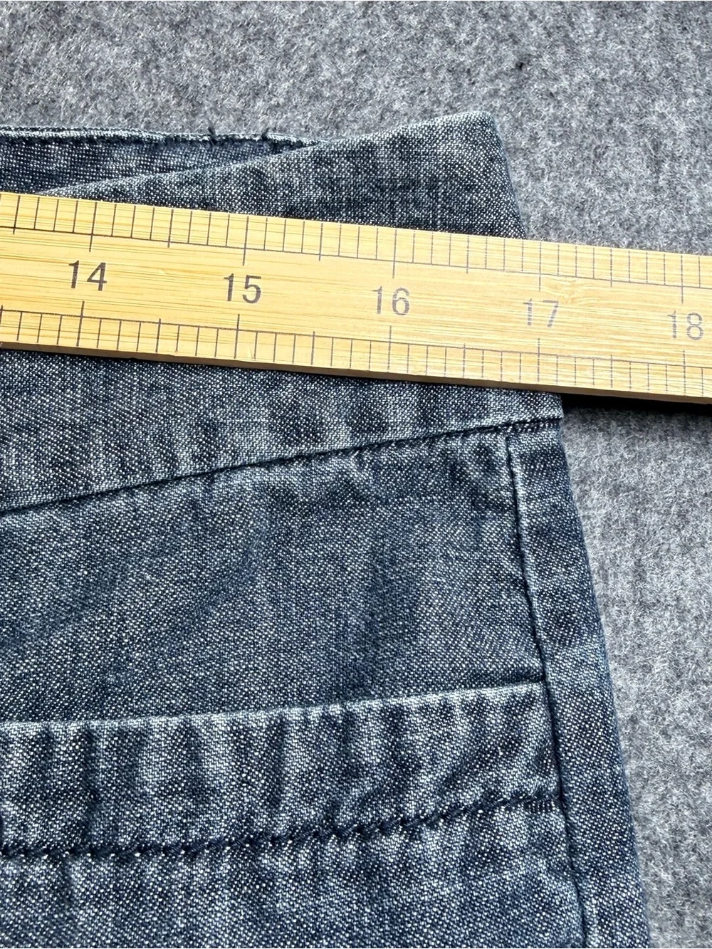 Ann Taylor Signature Size 8 Blue Chambray Bermuda Shorts 100% Cotton Coastal